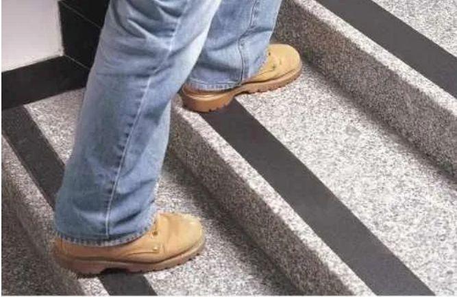 Fitas adesivas antiderrapante